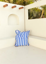 Load image into Gallery viewer, Cabo Club Floats